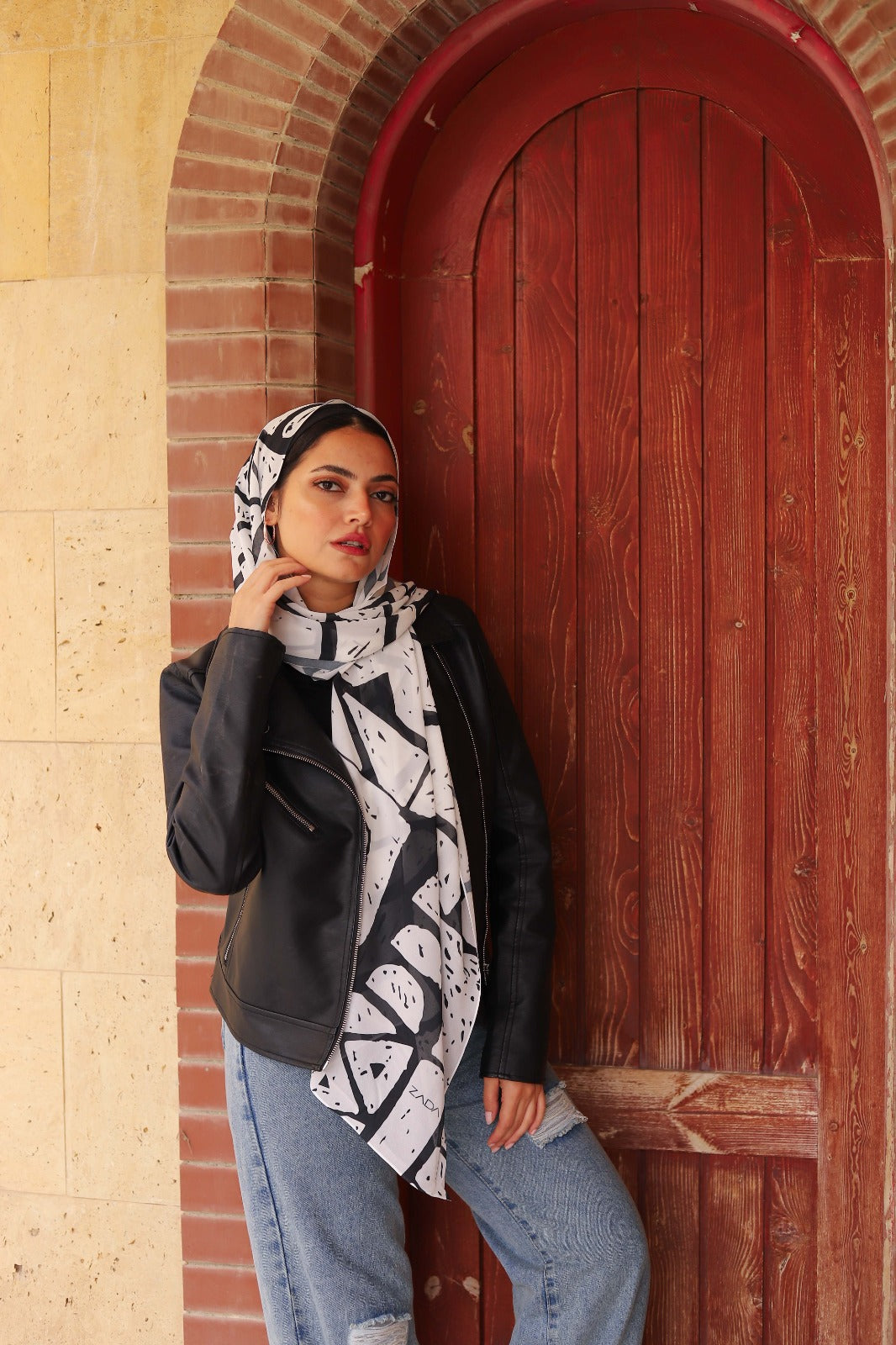 Noir geometry scarf